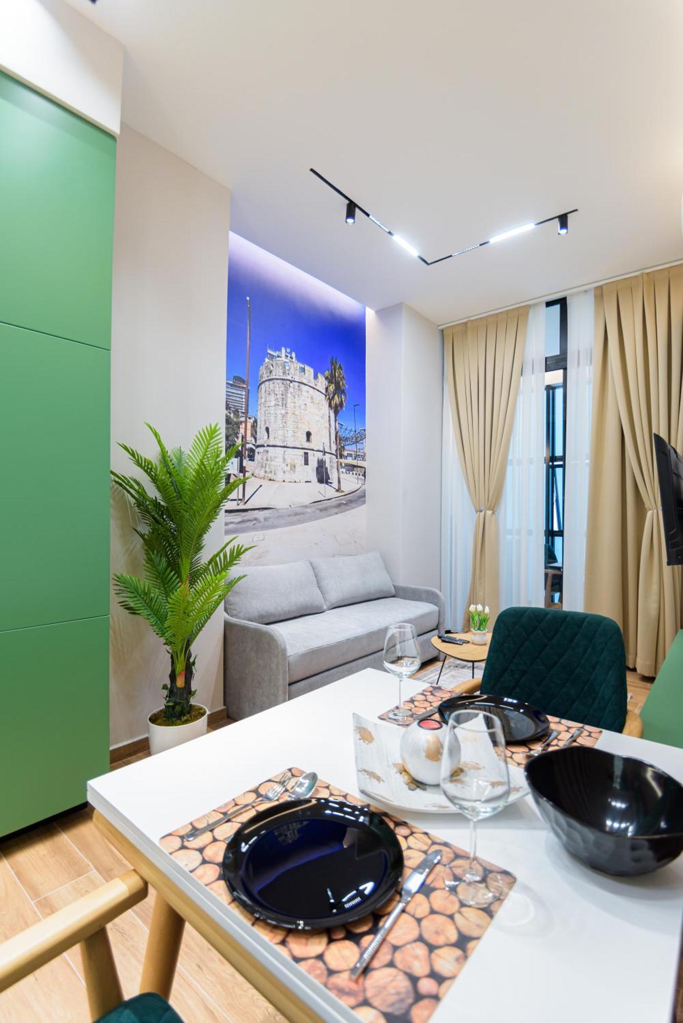 Lux Holidays Durres Bagian luar foto